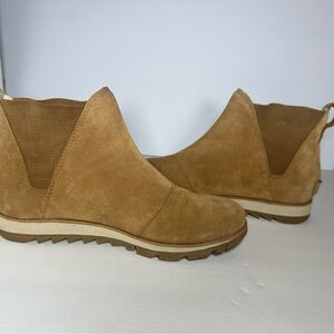Sorel Tan Ankle Boots